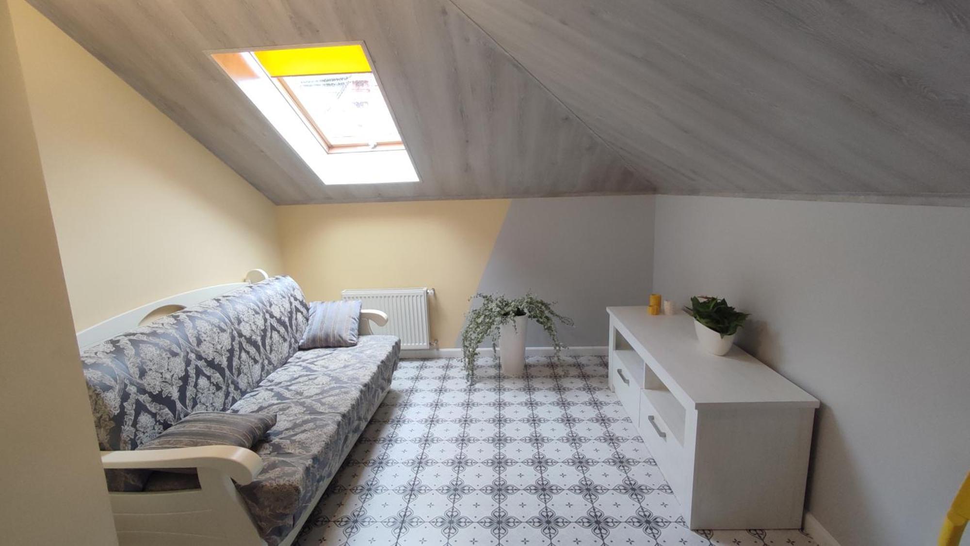 Apartmán Сонячна Мансарда Kamenec Podolský Exteriér fotografie